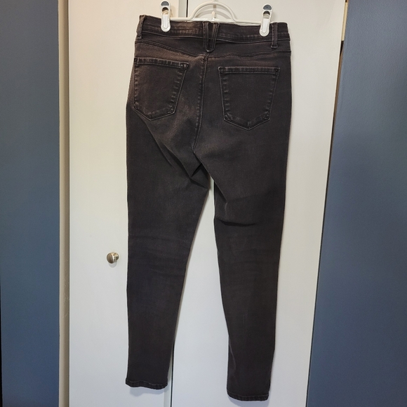 Curve jegging - Picture 2 of 5